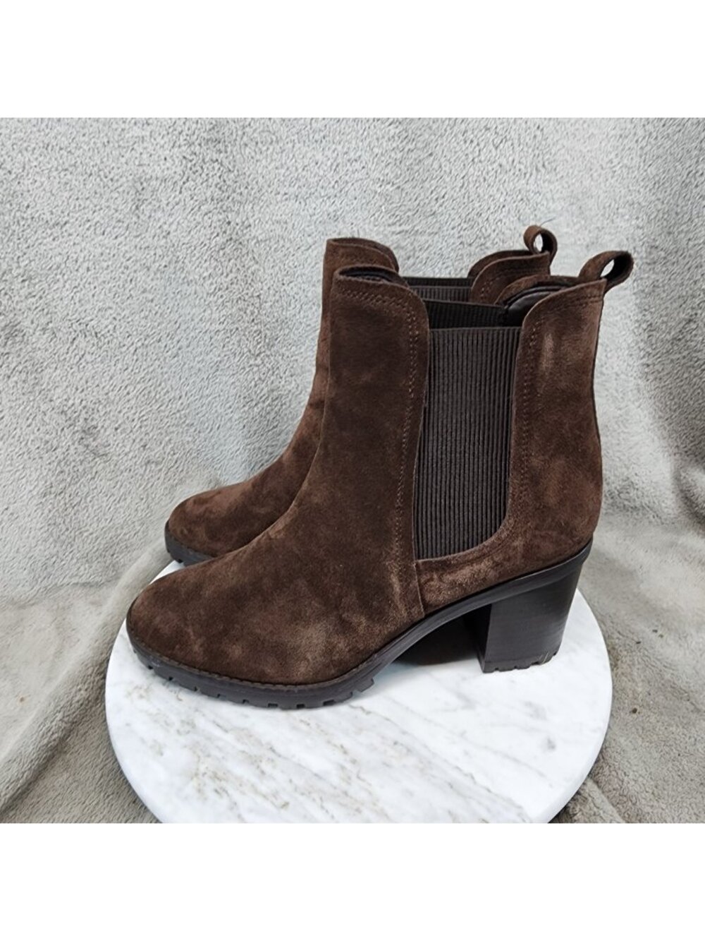 Eva & Zoe Shoes Womens 10 Brown Suede Chealsea Ankle Boots *Read*